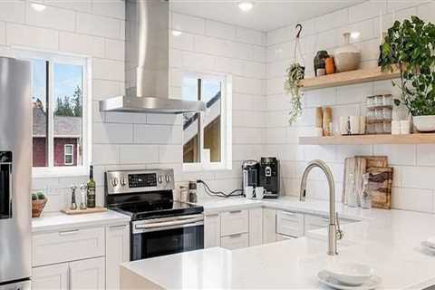 Lynnwood Home Selling Tips: Why Choosing The Top Water Damage Restoration Service Is Crucial